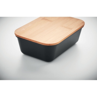 Lunchbox z bambusową pokrywką