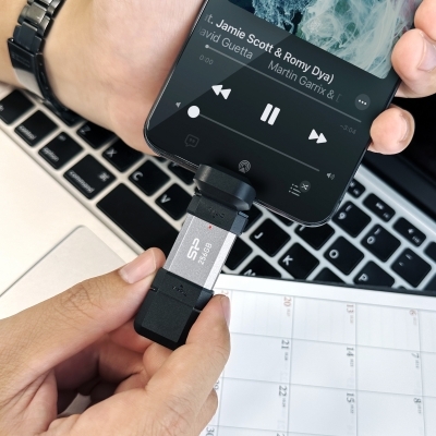 Pendrive Mobile C51, 128GB 3.2 Silicon Power