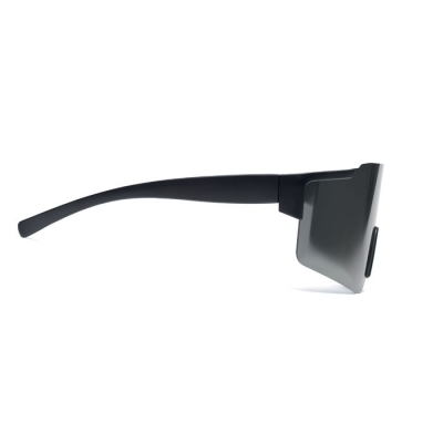 Lustrzane sportowe okulary prze