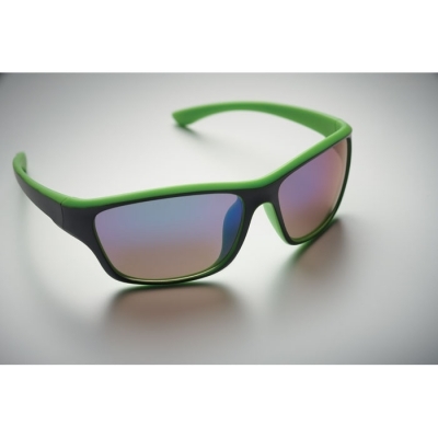 Lustrzane sportowe okulary prze