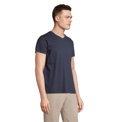 Regent v  v-neck t-shirt