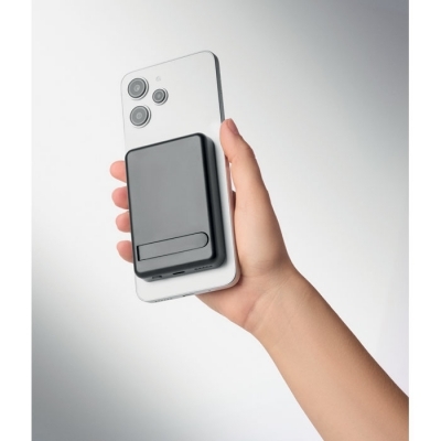 Magnetyczny powerbank 5000mah